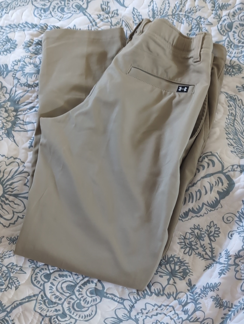 Under Armour Khaki/Tan Golf Pants Youth Large ⛳ Adjustable Waist Like New